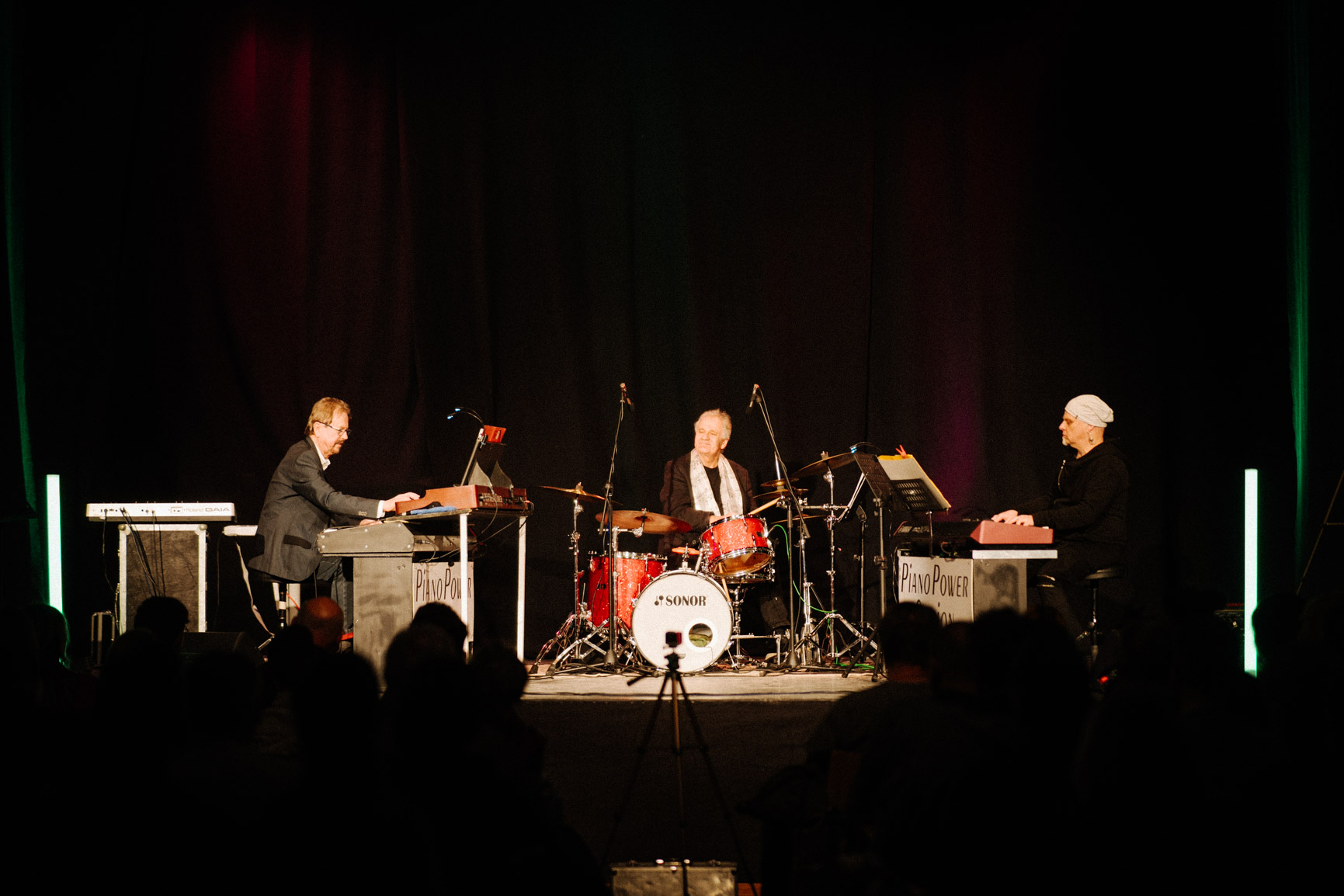 Piano Power Station live