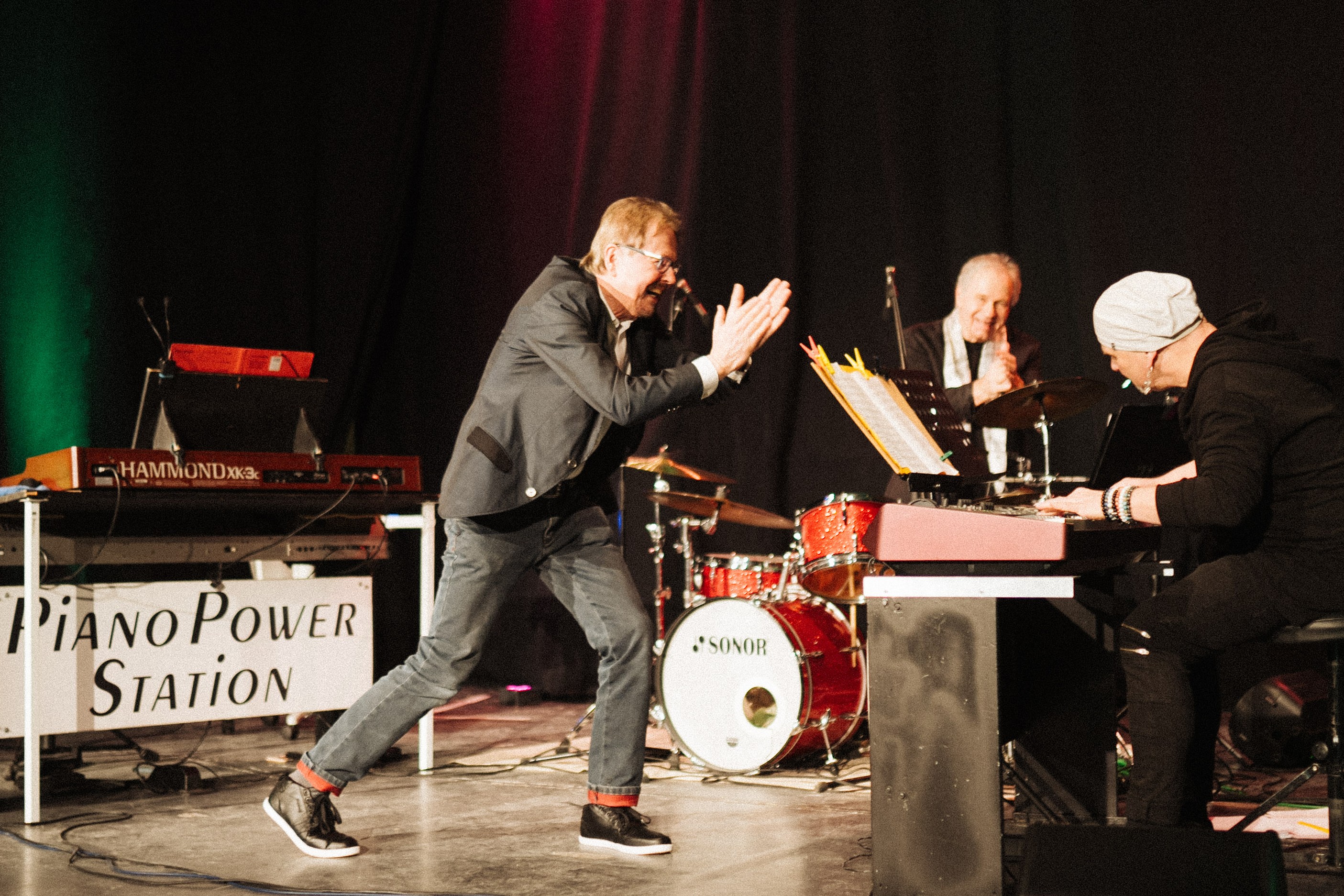 Piano Power Station Live an der Hammond-Orgel